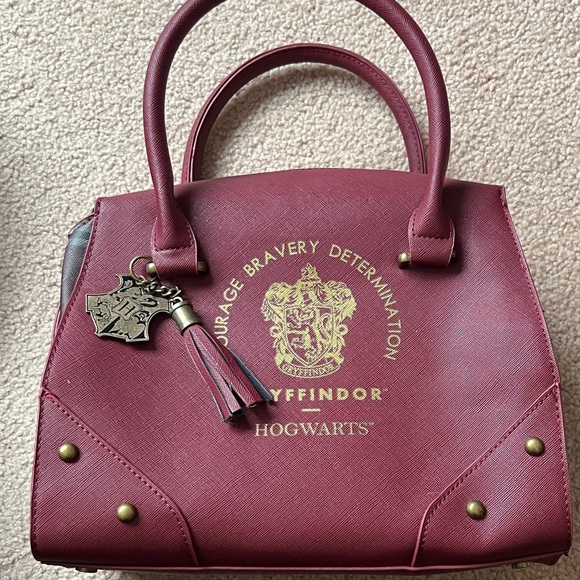 Bioworld Handbags - Gryffindor Burgundy Tote Bag with Tassel Charm